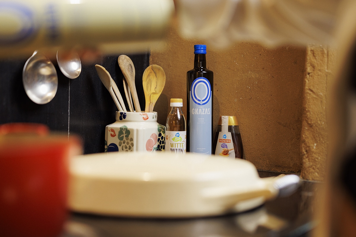 Extra virgin olive oil 750ML bottle - Image 4